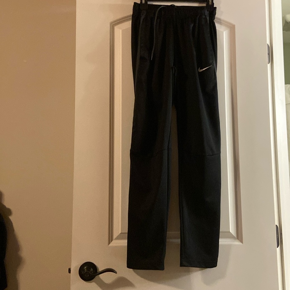 Boys small Nike warm up pants good condition